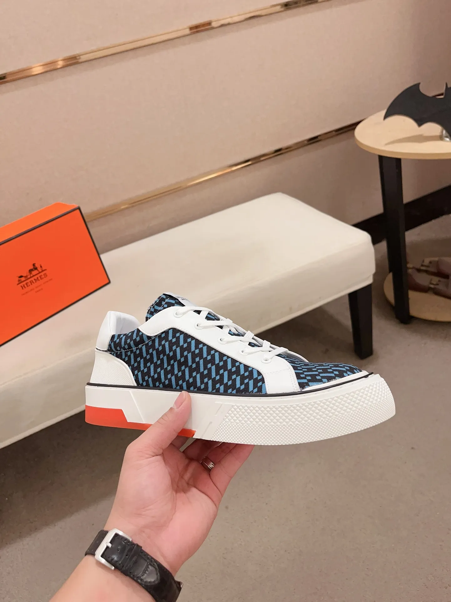 Men's clothing and shoes💰: 440💰《HERMES》【Classic Original Version】Hermès; Top 🔝 Purchasing Agency 🔍🔍Latest 🇺🇸Sold simultaneously at counters, original imported from Italy ▲▲Cow leather▲ ▲Exquisite workmanship (Italian 🇮🇹imported water-dyed 🐂cowhide lining) sole: original sole provided by the original factory, ⚠️exclusive double-layer activity·TPR·rubber·combined molded outsole; Code number: 38-46